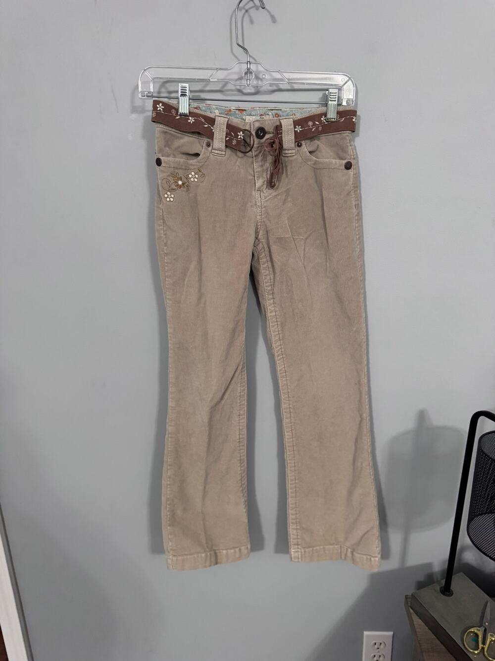 Vintage Y2K SO Low Rise Khaki Corduroys Pants w/ Belt Girls Size 12 Floral Embro